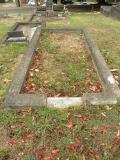 image of grave number 379419
